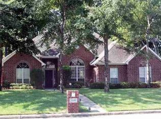 1306 Parkview Dr, Tyler, TX 75703