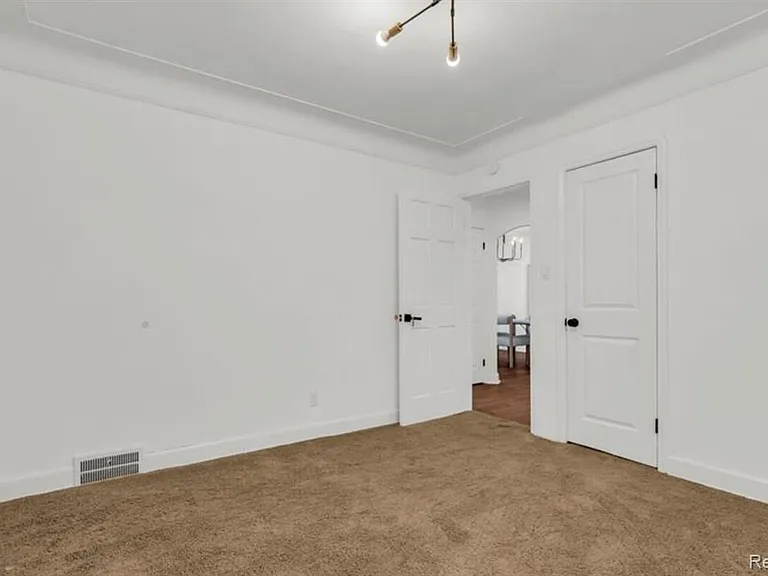 4000 Tyler St — Photo 24