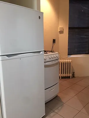 Rented by Landmark Real Estate | media 12