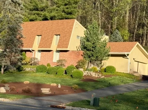 72 Bald Eagle Rd, Allamuchy Twp., NJ 07840