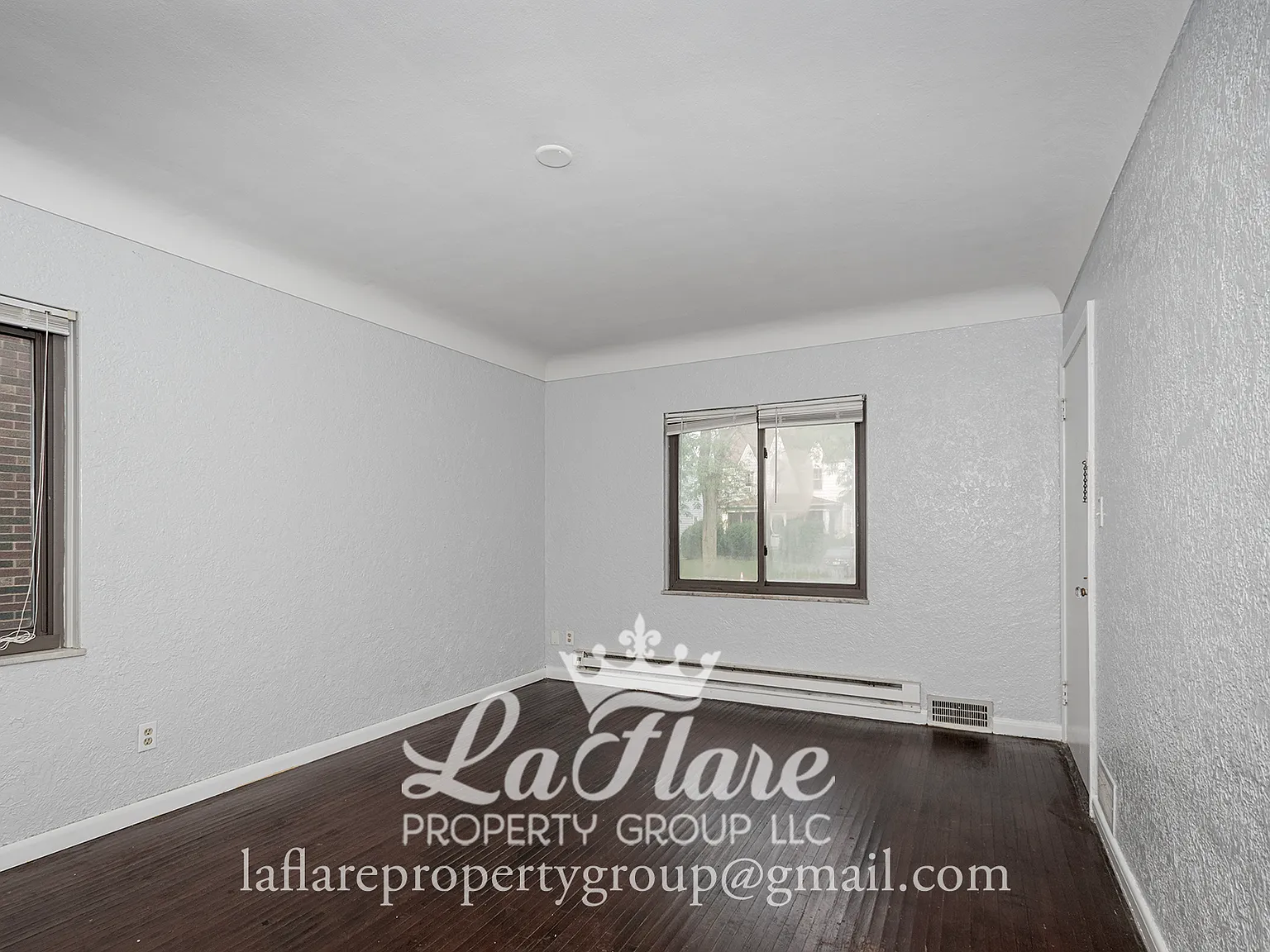 3538 Maxwell Road - 2 — Photo 3