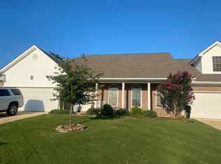 1654 Fairway Dr, Dyersburg, TN 38024