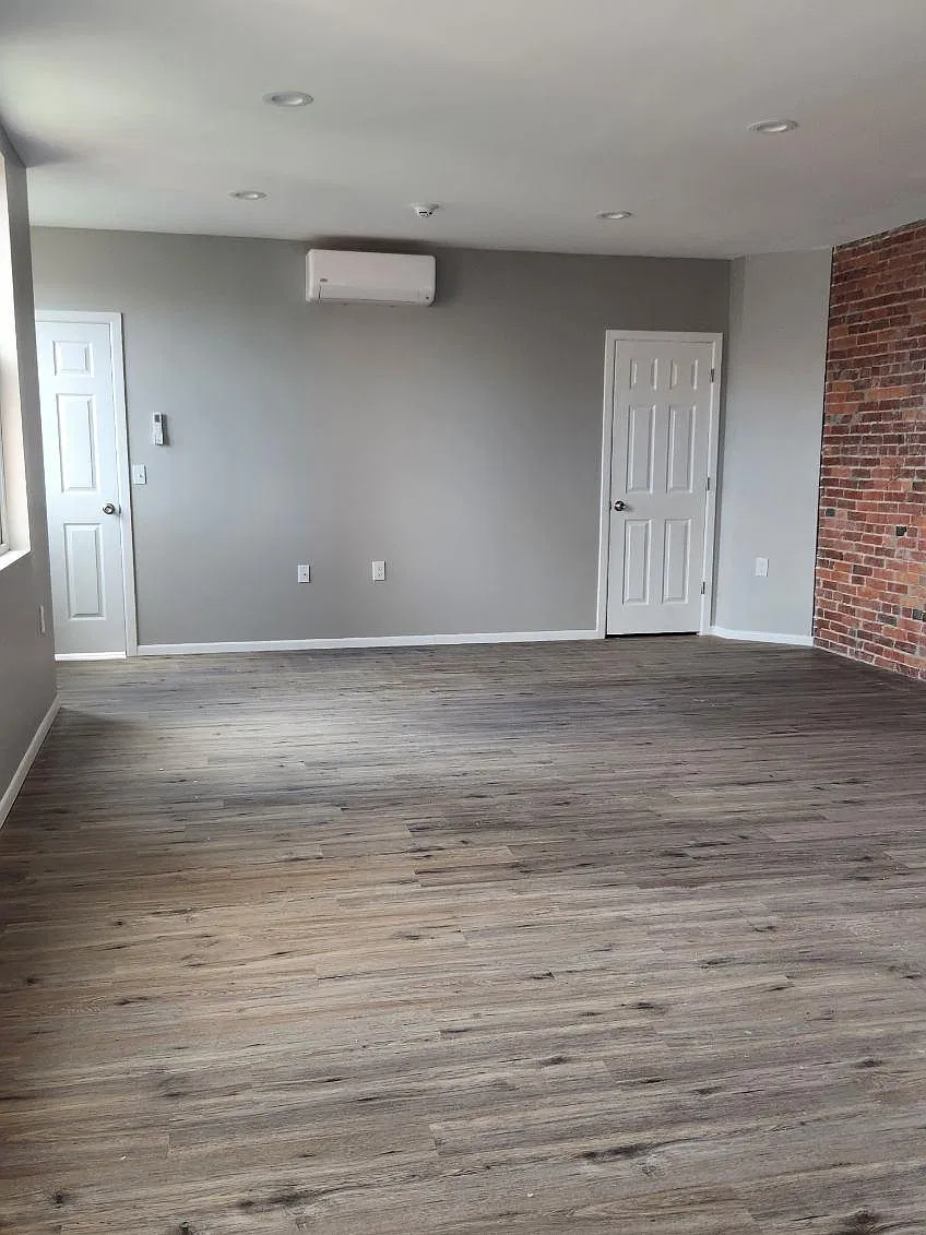 2 bed, 1200 sqft, $1,900 — Photo 4