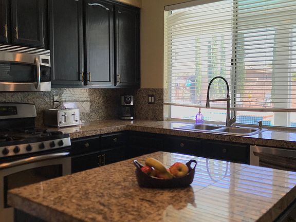 5th image of 41716 Valor Dr