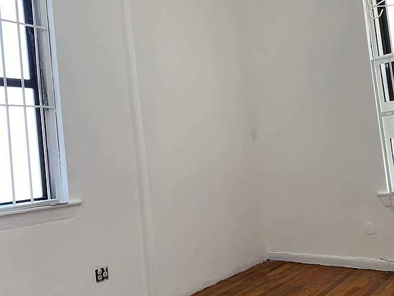 3rd image of 501 Columbus Ave #4