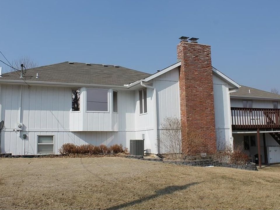 2nd image of 3336 SE Starlite Dr