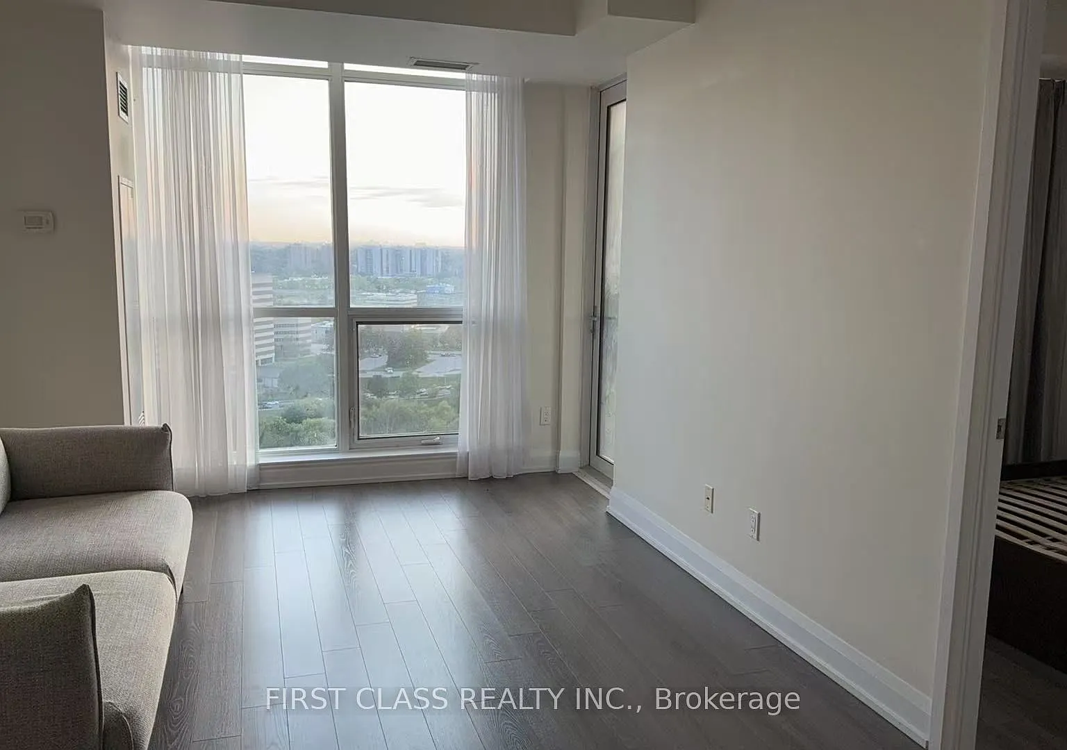 2 bed, $2,300 — Photo 1