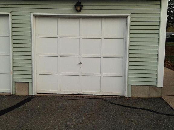 Single Detached Garage with additional parking spot in front