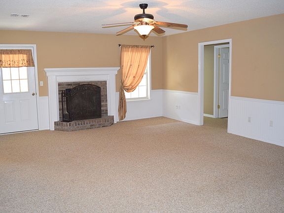 4th image of 1256 Merry Acres Dr