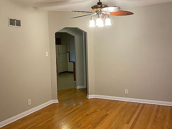 3rd image of 2638 Wyoming St