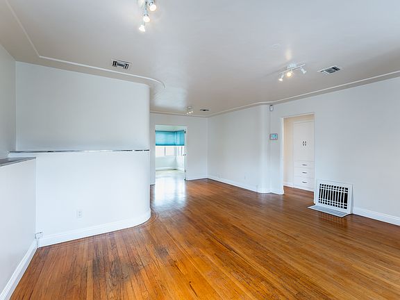 2nd image of 2326 India St