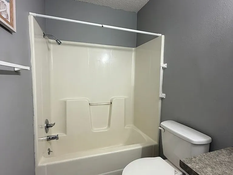 613 N Kinney Ave — Photo 20