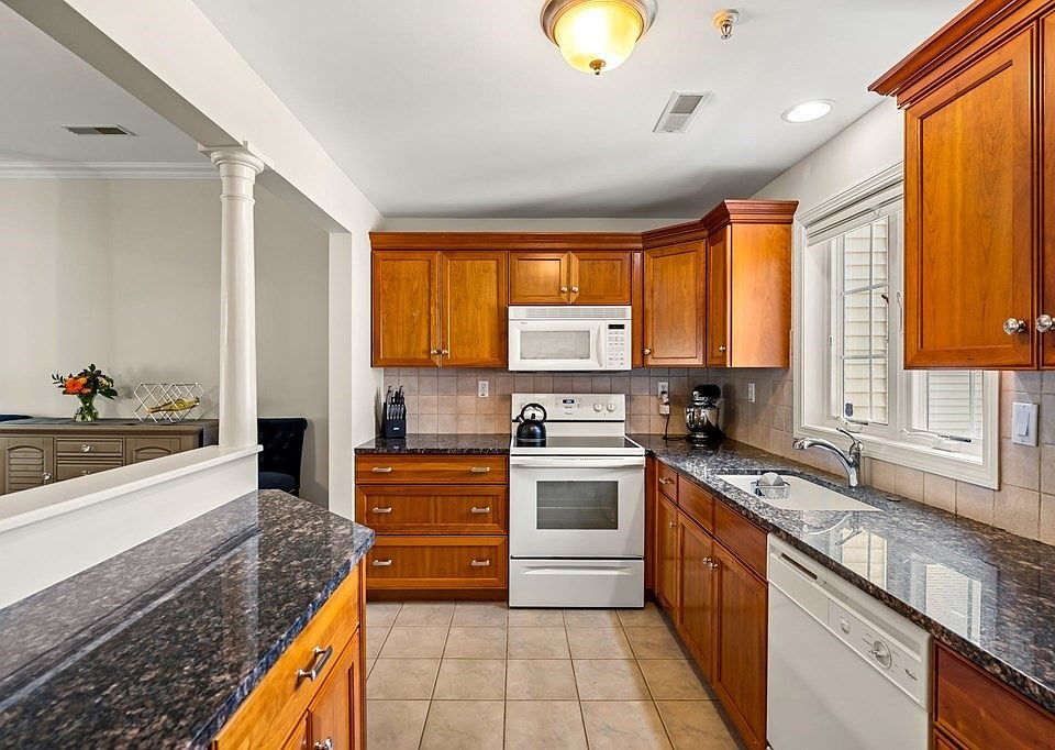 201 Central St MA Zillow