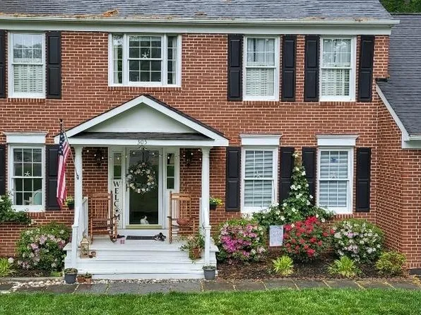 305 Ironside Cv, Stafford, VA 22554