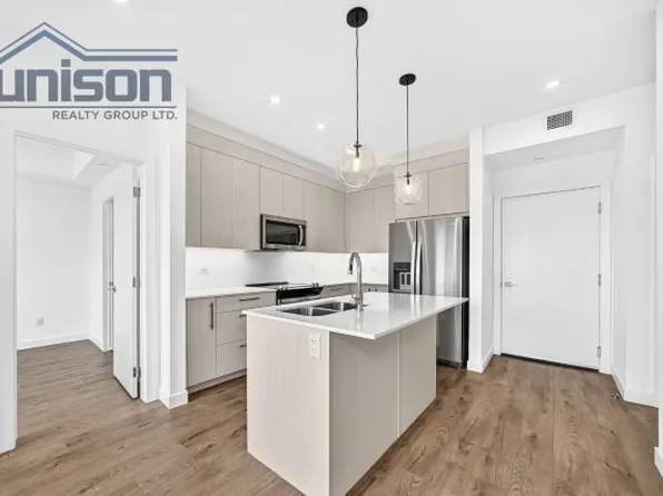 6 Merganser Dr W, Chestermere, AB