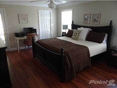 5th image of 3930 Sunny Manor Cr