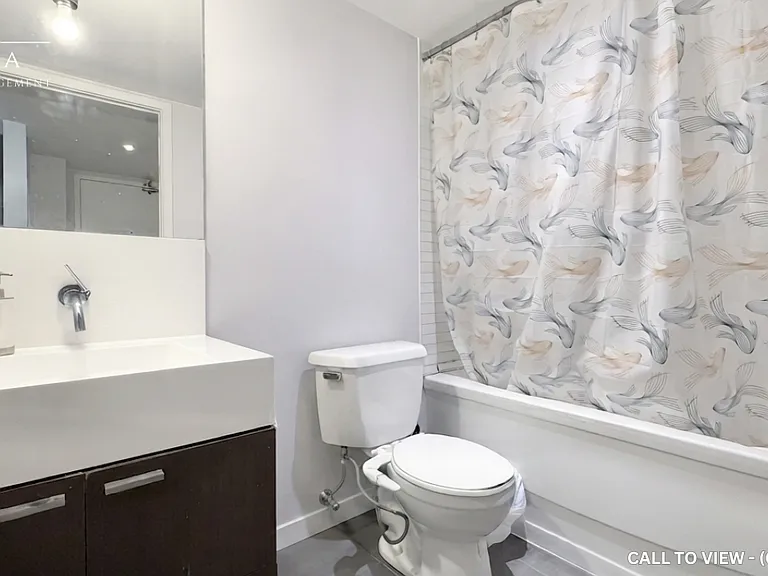 110 Charles St E #401 — Photo 6