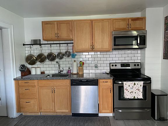 5th image of 807 Thurman Ave #807