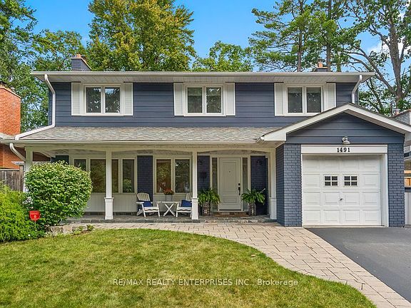 2nd image of 1491 Robillard Rd