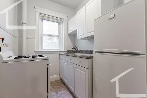 1450 Commonwealth Ave Photo 1