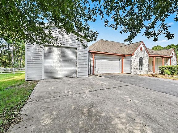 3rd image of 22210 Timber Ridge Dr