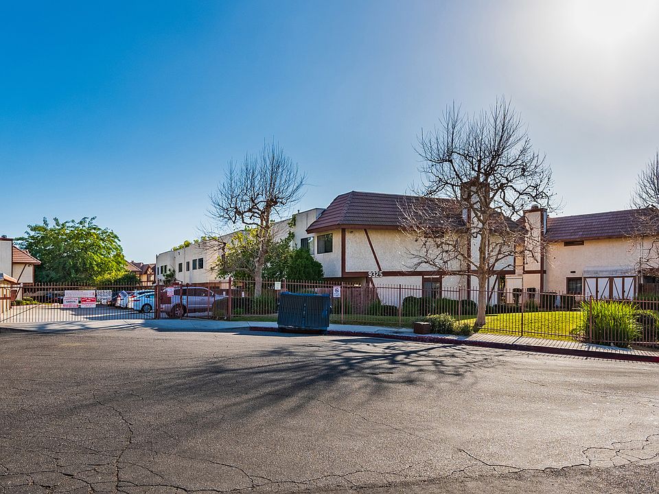 1st image of 9325 Sunland Park Dr APT 40