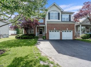 31 Colts Ln, Flemington, NJ 08822