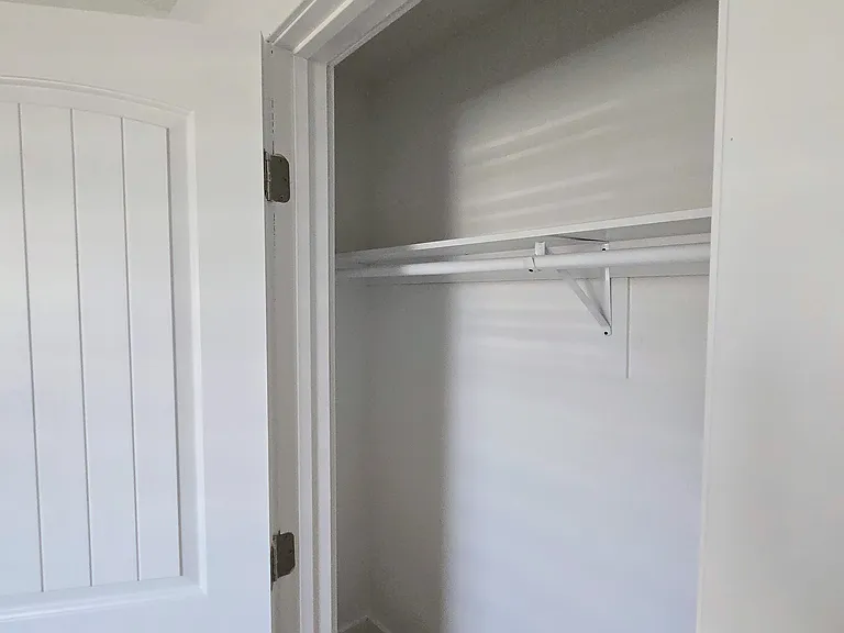 5623 W Myrtle Ave — Photo 16
