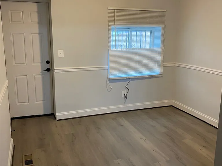 1025 N Carey St — Photo 4
