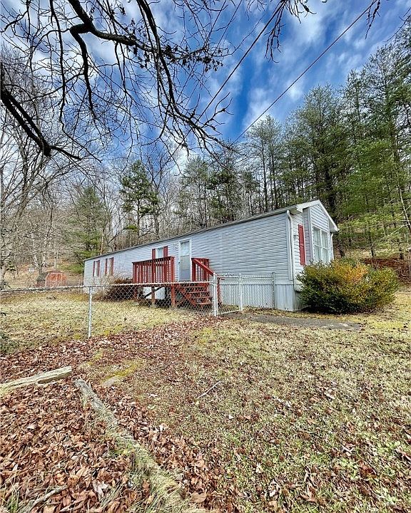 1st image of 22 Whitlock Dr