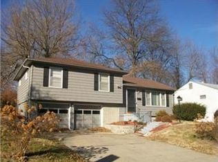 8410 Stark Ave, Raytown, MO 64138