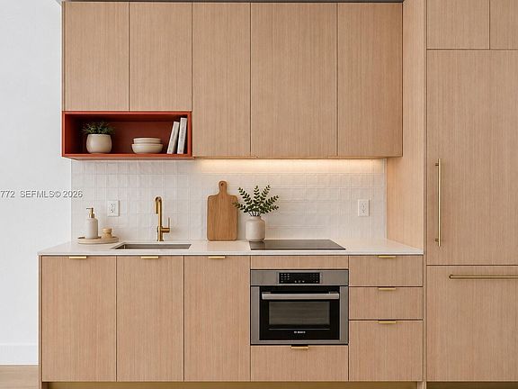 4th image of 90 NE 32nd St #211