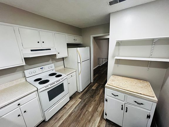 4th image of 595 Winding Creek Rd APT A