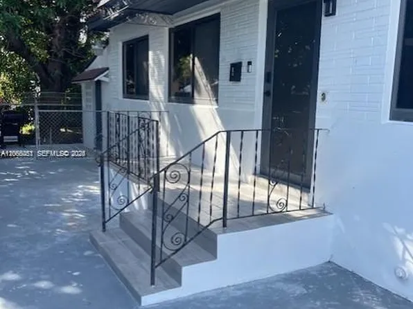 910 SW 8th Ave #D, Miami, FL 33130