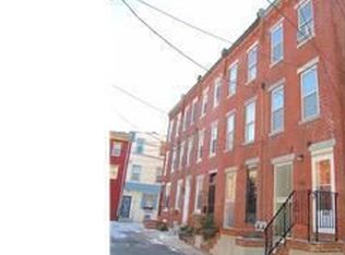 904 S Alder St, Philadelphia, PA 19147