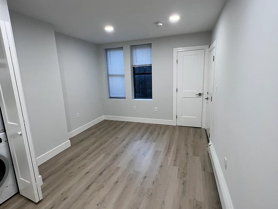 44 Joy St #4