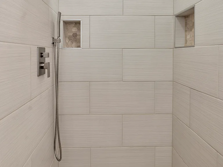 7208 Bellrose Ave NE — Photo 23