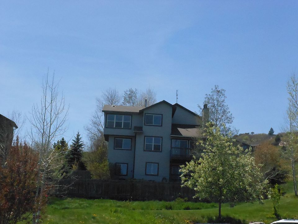 2nd image of 8100 N Meadowview Dr