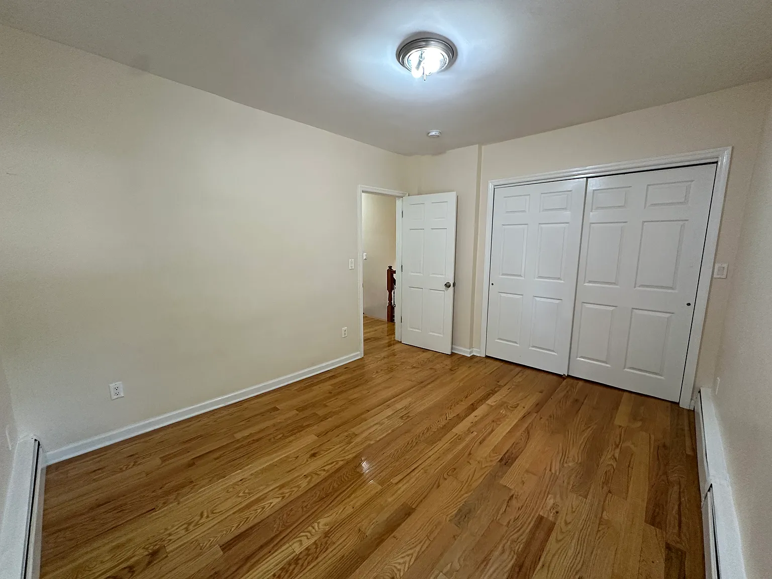 4 bed, $3,800 — Photo 2