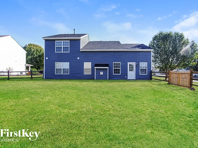 2301 Jacobs Ct — Photo 15