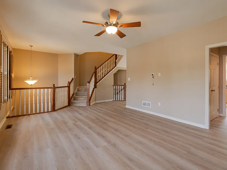337 Marshall Heights Dr — Photo 10