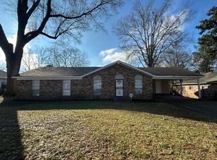 6305 Staffordshire Rd, Memphis, TN 38134