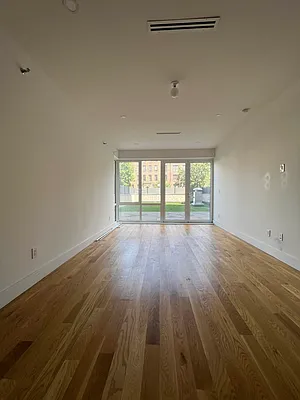 Rented by Compass | media 30