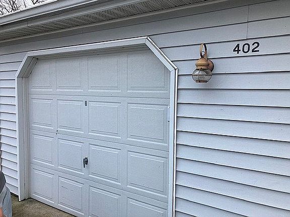 5th image of 402 E Main St Unit B