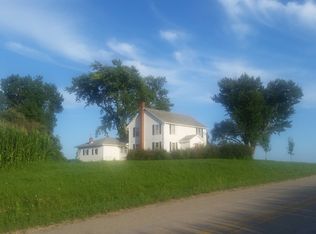 13330 Sand Rd, Fulton, IL 61252