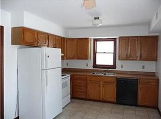 1414 E 123rd Ter, Olathe, KS 66061