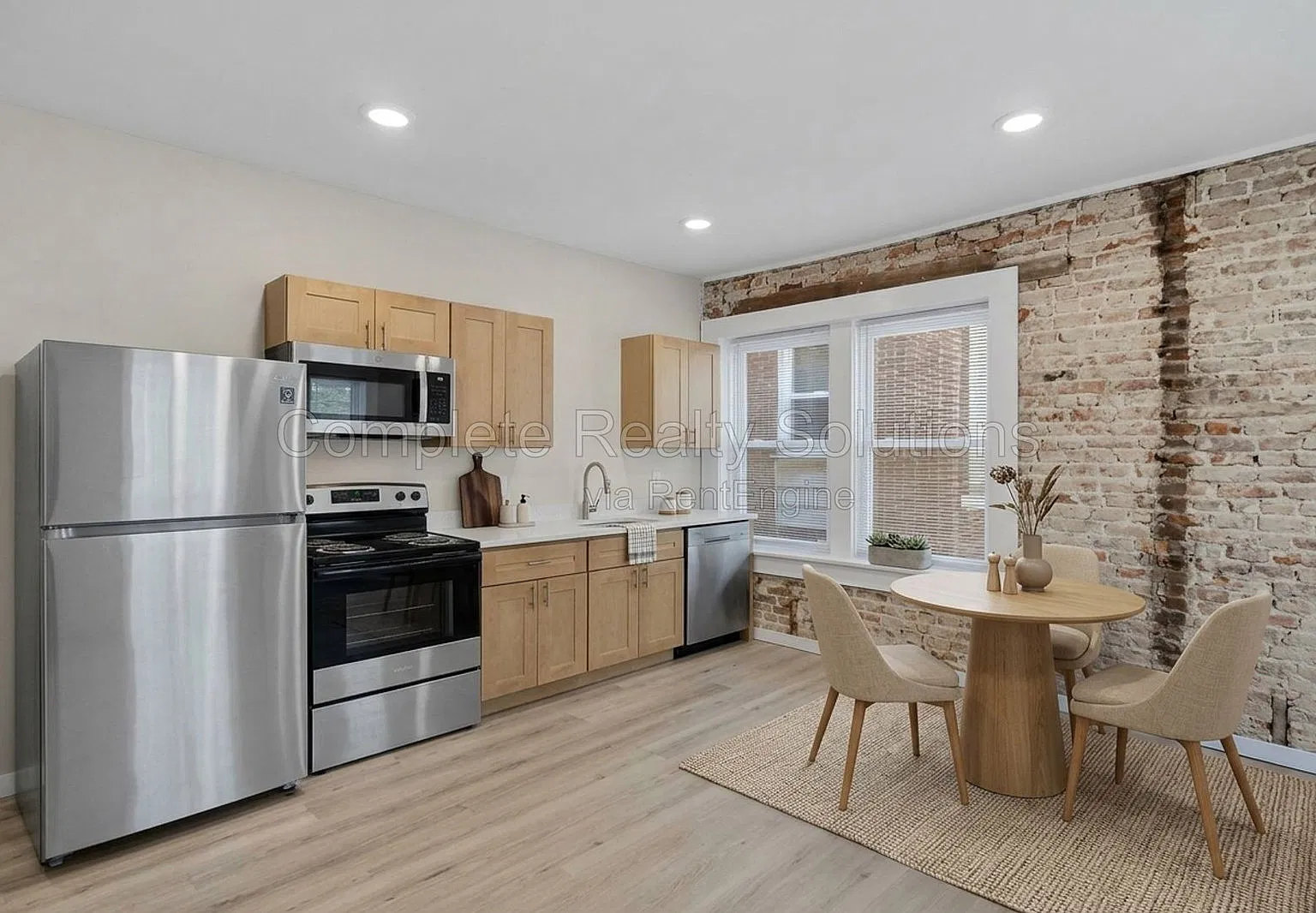 2 bed, 2.0 bath, 930 sqft, $1,195 — Photo 2