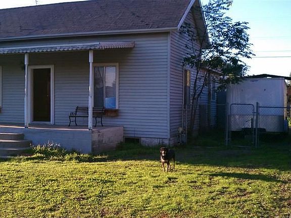 wide view of the right side of the property