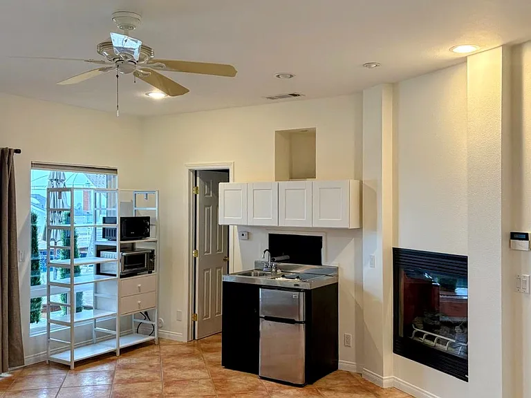 2995 Calle Gaucho #B — Photo 7