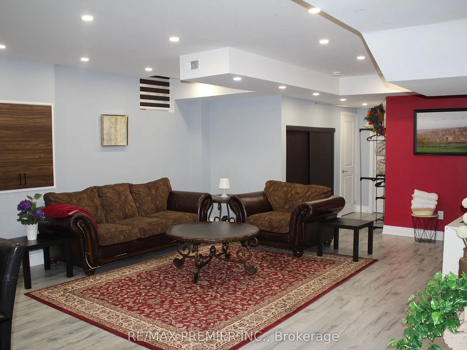 2 bed, $2,500 — Photo 4